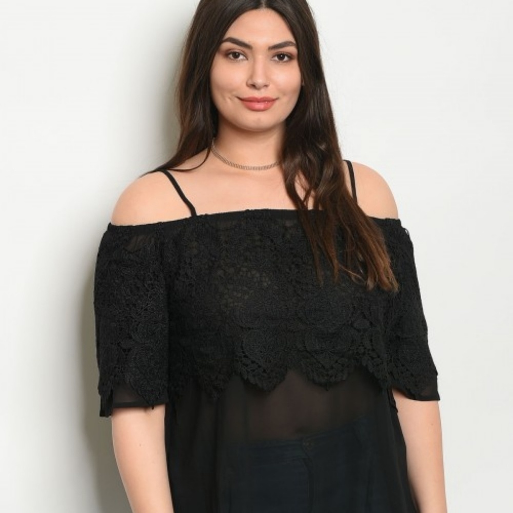 PLUS SIZE CHIFFON LACE TOP (1X)
